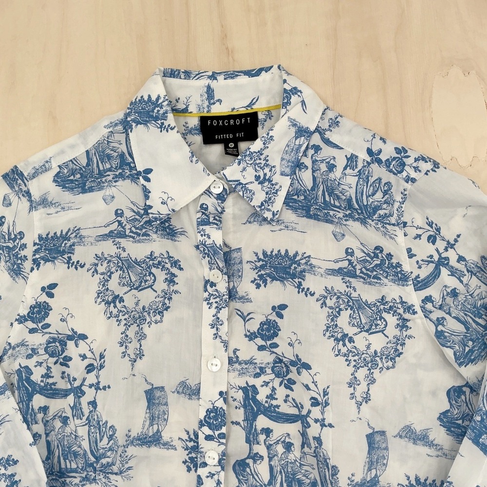 Womens Foxcroft Toile de Jouy Button Down Shirt 8P Blue White Fitted Fit Petite - Picture 1 of 8